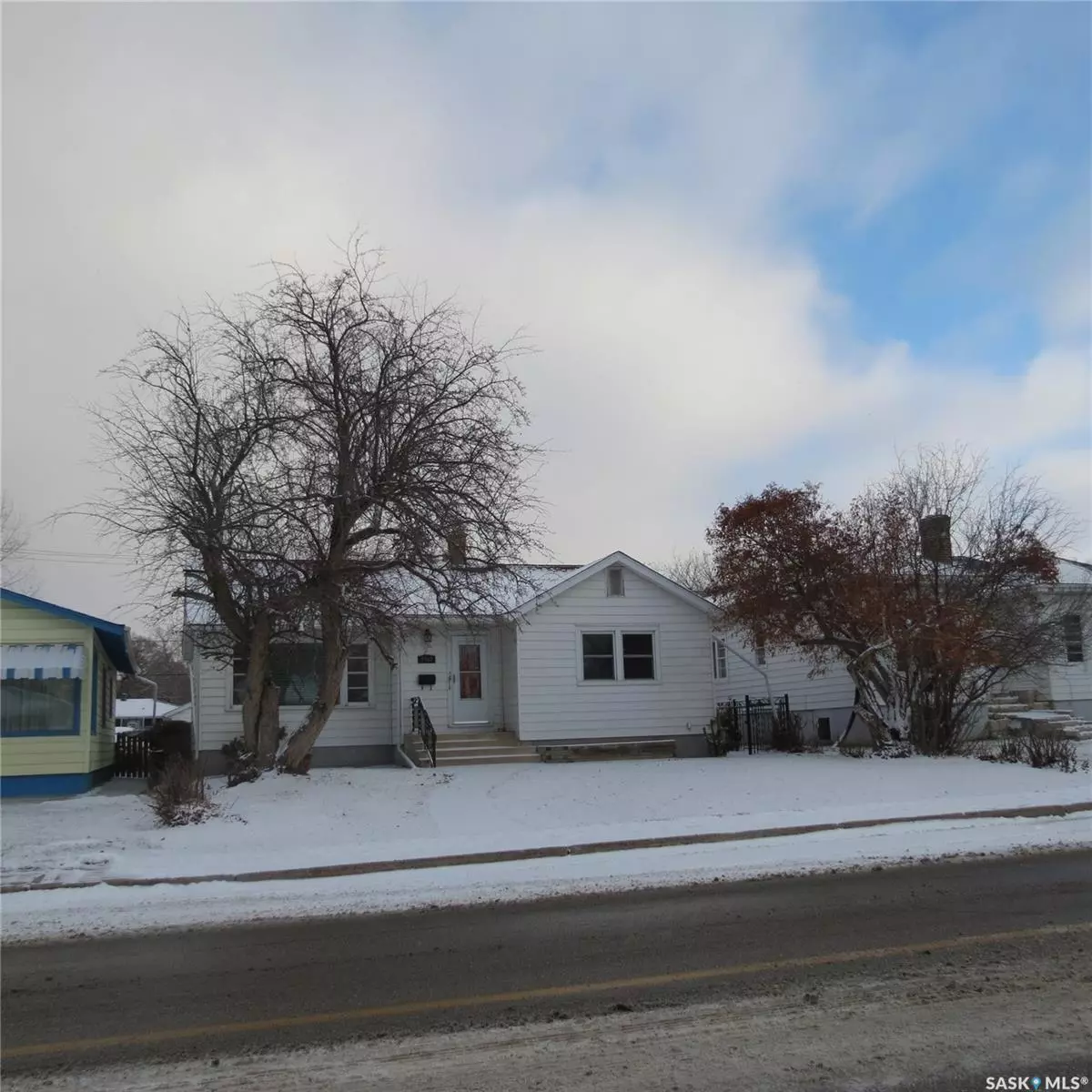 Regina, SK S4P 1J1,2767 WINNIPEG STREET