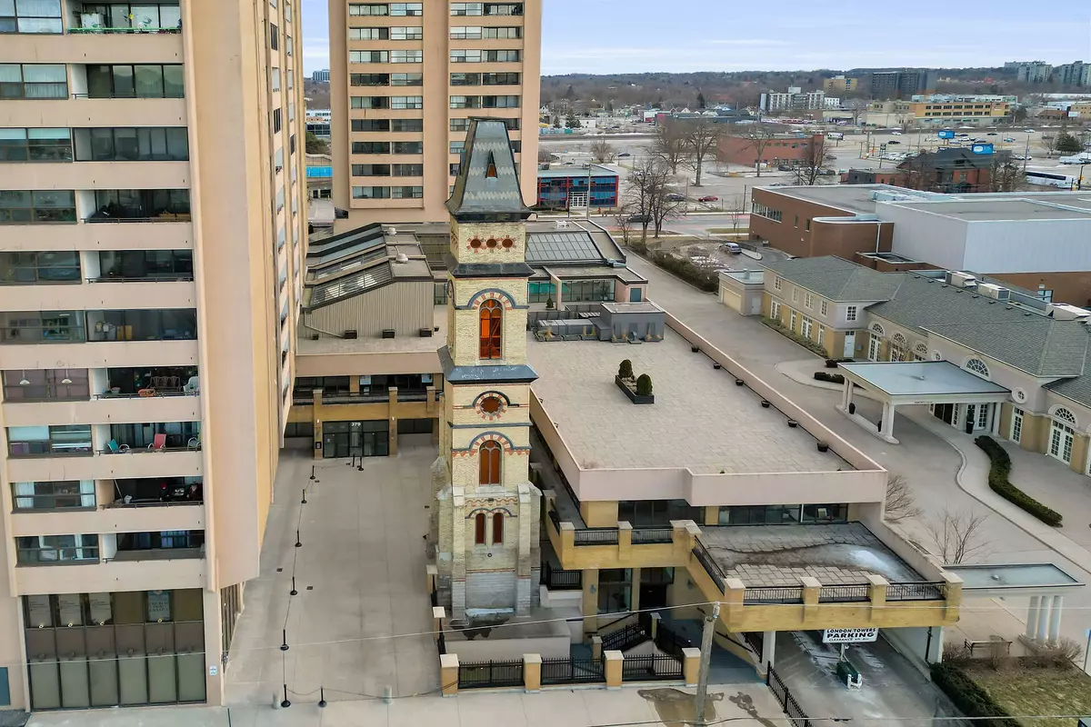 London East, ON N6B 1V5,379 Dundas ST #118-119