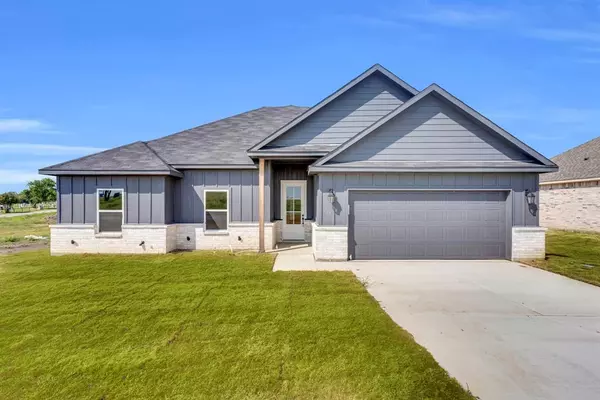 Palmer, TX 75152,520 E Lamar Street