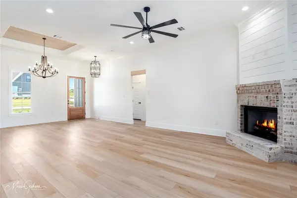 Stonewall, LA 71078,173 Laurel Valley Lane