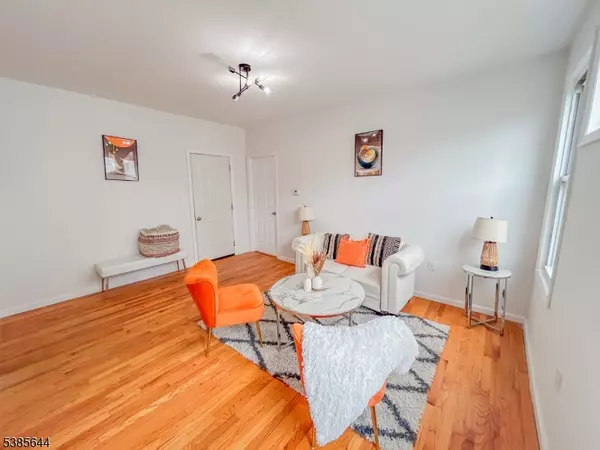 Newark City, NJ 07103,624 S 19Th St