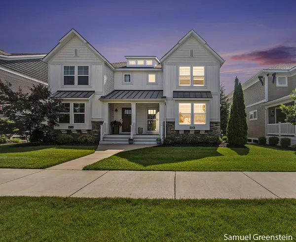 Holland, MI 49424,4728 Macatawa Legends BLVD #19