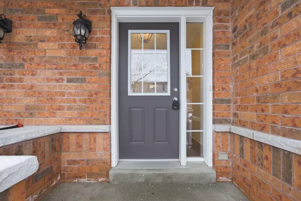 Oshawa, ON L1K 0P8,1280 Harmony RD N #17