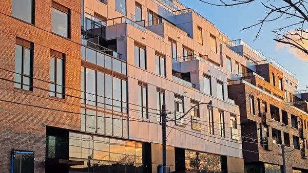 Toronto E01, ON M4L 0B7,1050 Eastern AVE #314