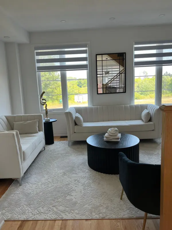 Whitby, ON L1N 0N1,72 Waterside WAY