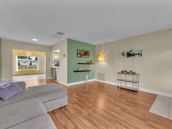 Tamarac, FL 33319,4623 NW 46th St