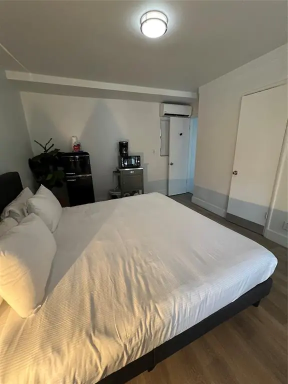 Fort Lauderdale, FL 33305,2100 NE 33rd Ave #GS A