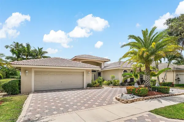 Weston, FL 33331,3852 Oak Ridge Circle