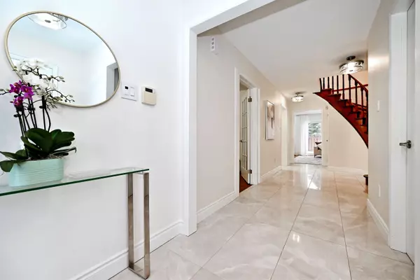 Vaughan, ON L4J 5X5,69 Wade Gate