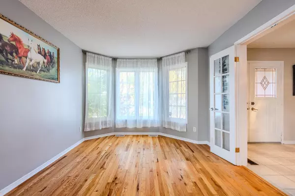 Barrie, ON L4N 7C5,341 Livingstone ST