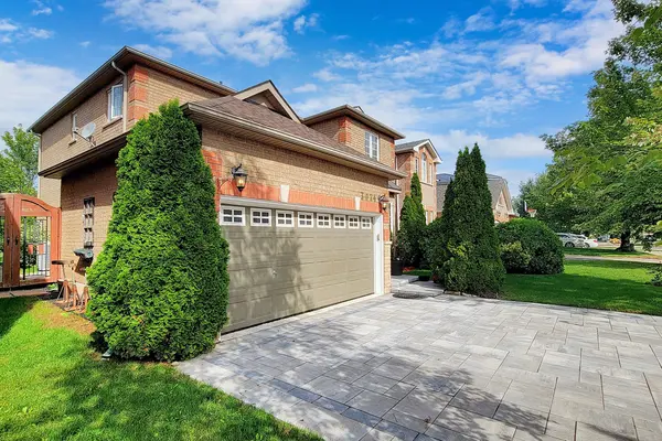 Oakville, ON L6L 6B4,3074 Shannon CRES