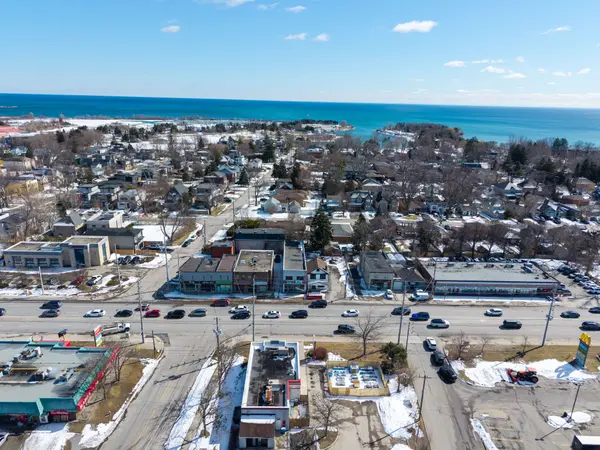 Mississauga, ON L5G 1J4,620 Lakeshore RD E