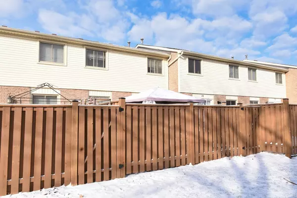 Hamilton, ON L8G 4A7,150 Gateshead CRES #73