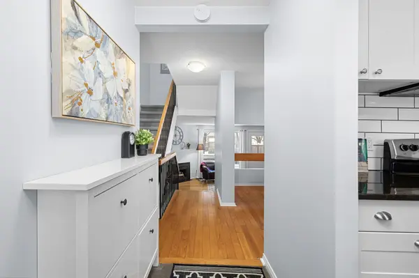 Barrhaven, ON K2J 1M8,35 Malvern DR