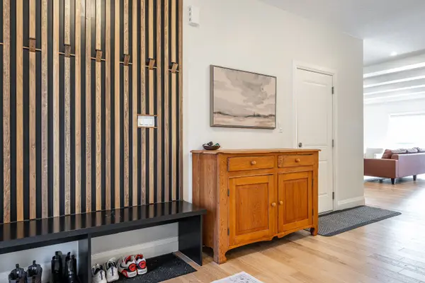 Stratford, ON N5A 3G3,255 Cobourg ST