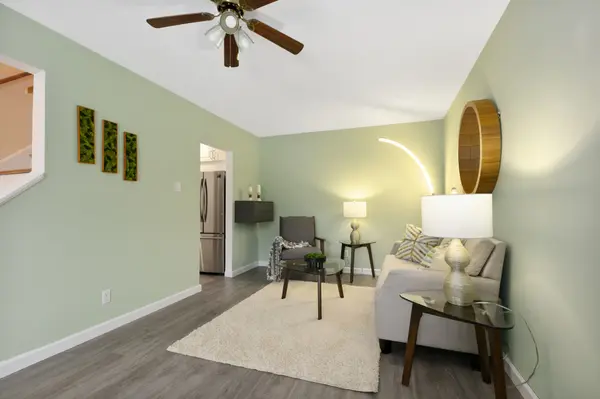 Britannia Heights - Queensway Terrace N And Area, ON K2B 7W1,2652 Moncton RD #24