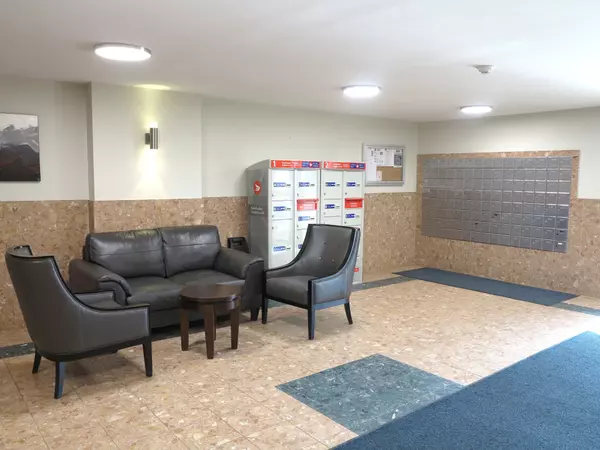 London North, ON N6G 4Y4,30 CHAPMAN CT #604