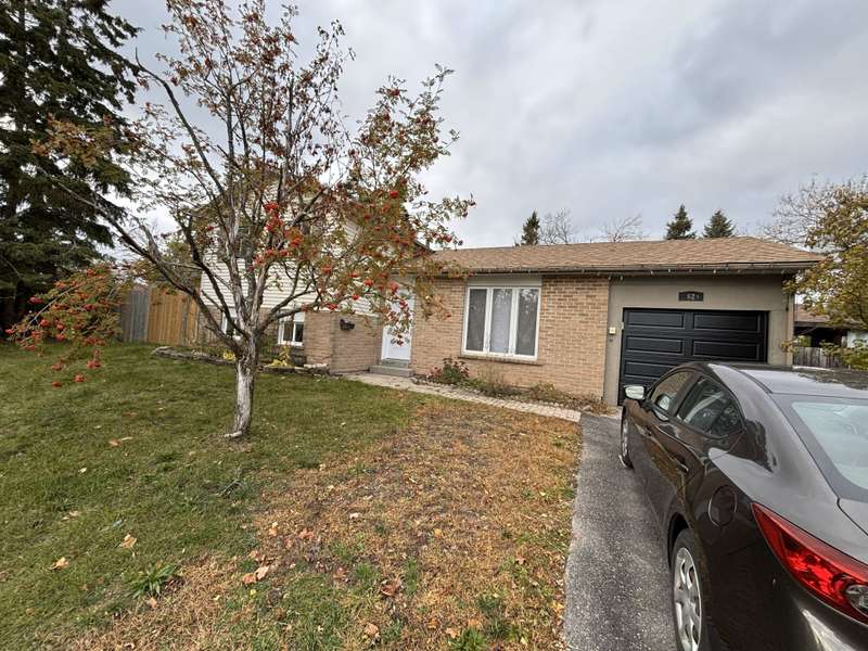 62 Austen LN N, Barrie, ON L4N 5C6