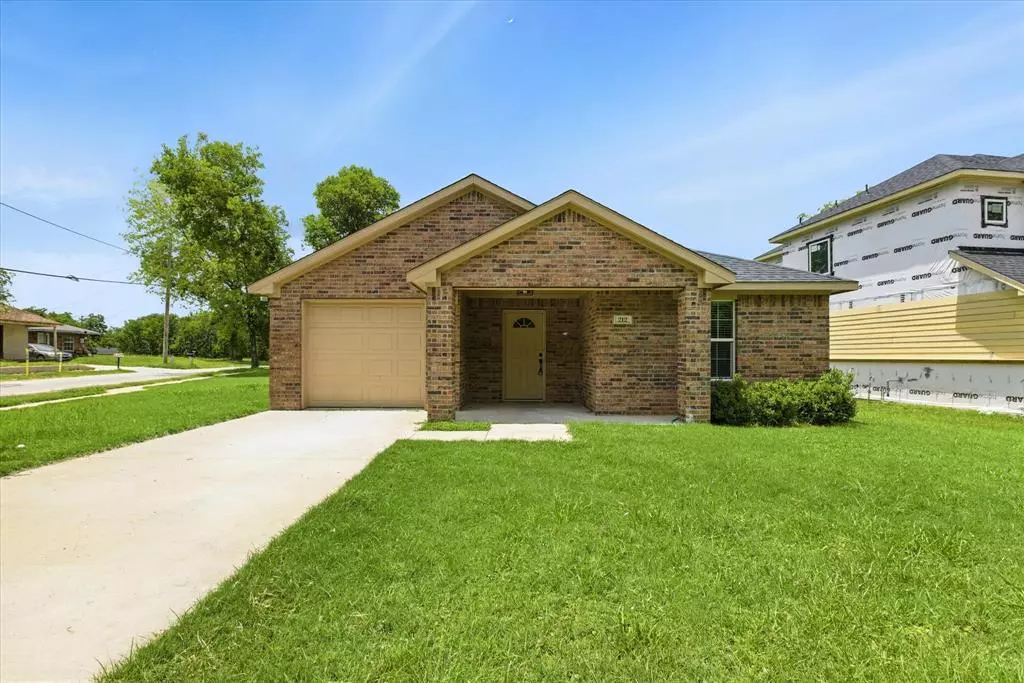 Terrell, TX 75160,212 Mineral Wells Street