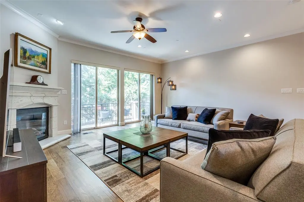 Dallas, TX 75214,6333 Richmond #D