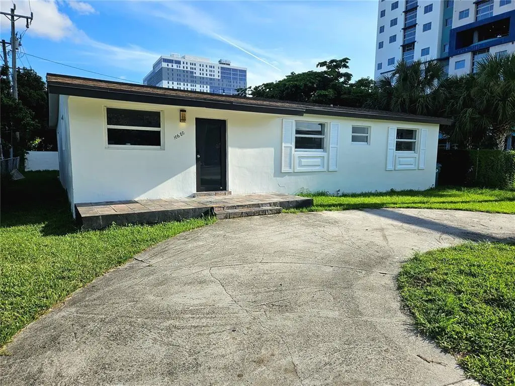 Sweetwater, FL 33174,10680 SW 4th St