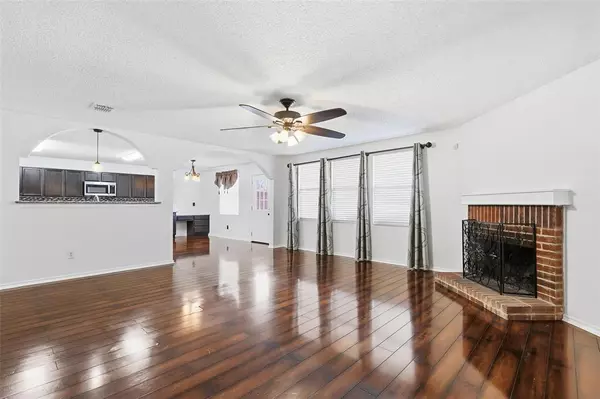 Burleson, TX 76028,301 Indian Blanket