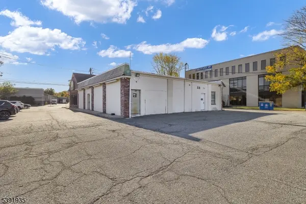 Clark Twp., NJ 07066,122 Central Ave