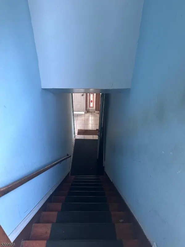 Elizabeth City, NJ 07201,152 Jacques St