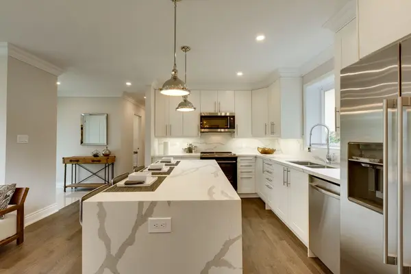 Toronto C15, ON M2J 2S3,21 Bathford CRES