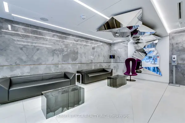 Toronto C01, ON M5T 1V9,50 McCaul ST #807