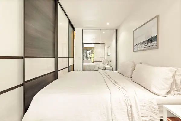 Toronto C01, ON M6J 0B6,8 Dovercourt RD #216