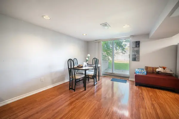 Toronto C07, ON M2R 2L9,326 Connaught AVE #Lower F