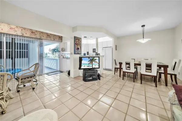 Hollywood, FL 33019,2400 S Ocean Dr #312(availableJNow)