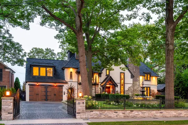 57 Baby Point CRES, Toronto W02, ON M6S 2B7