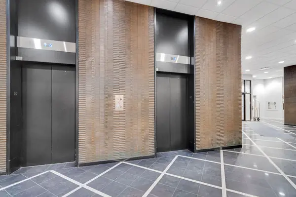 2737 Keele ST #905, Toronto W05, ON M3M 2E9