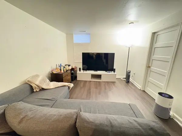 Peterborough, ON K9J 4C7,693 Hawley ST #BSMT