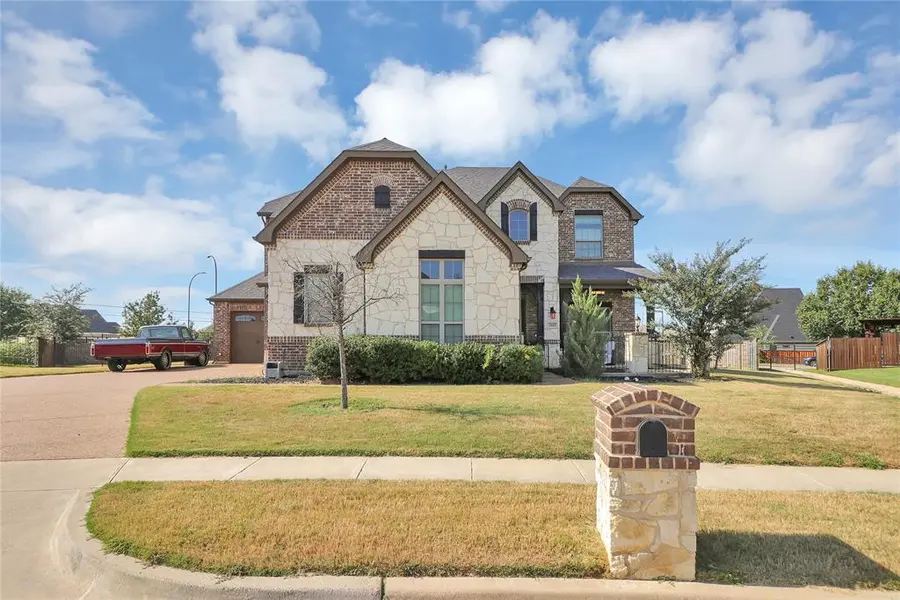 2523 Melissa Dianne Drive, Arlington, TX 76001