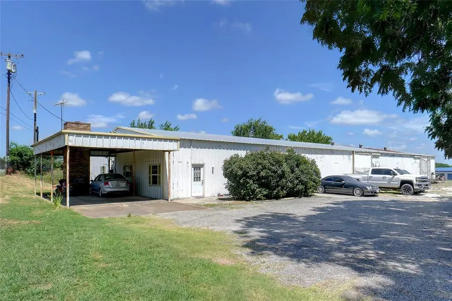 1092 W Highway 199, Springtown, TX 76082