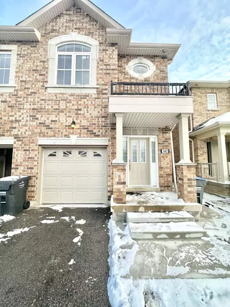 3682 Banff CT, Mississauga, ON L5N 7A2