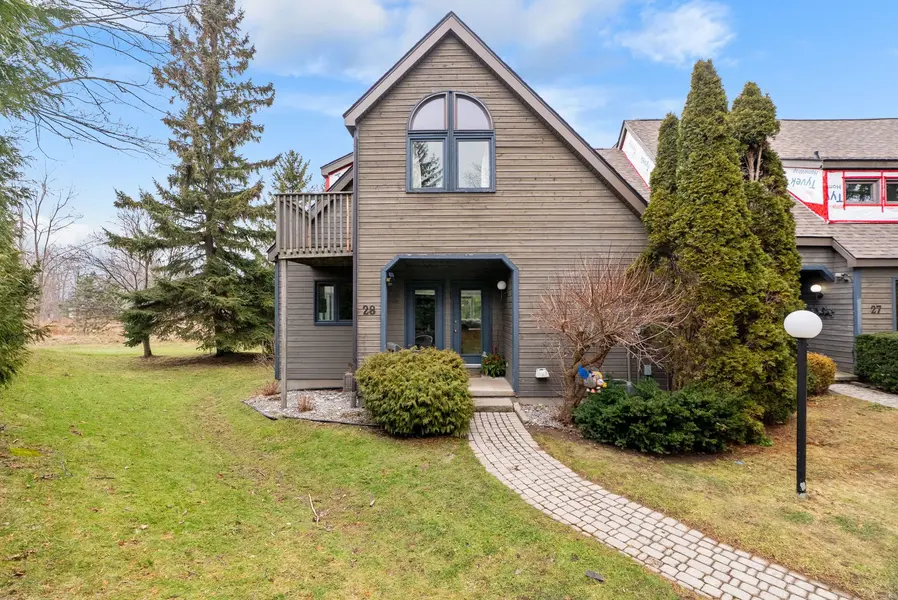 76582 Jowett's Grove RD, Bluewater, ON N0M 1G0