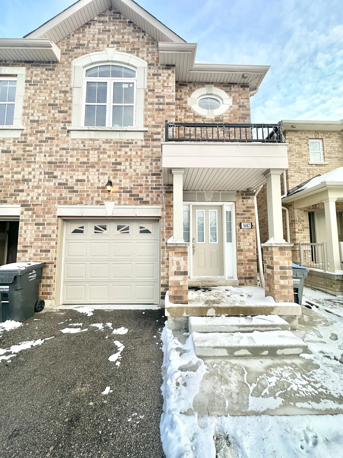 Mississauga, ON L5N 7A2,3682 Banff CT