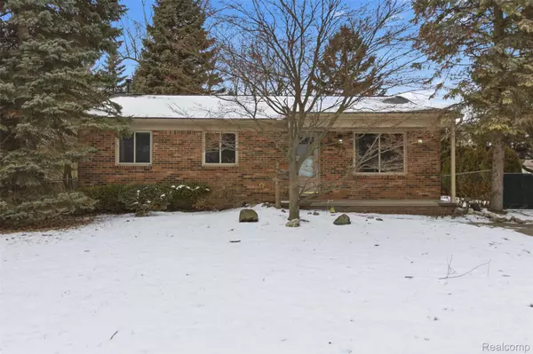 23315 Lawson AVE, Warren, MI 48089