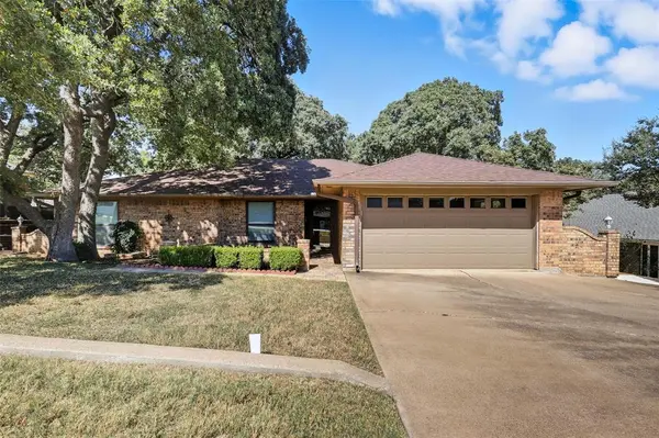 Burleson, TX 76028,105 Alsbury Boulevard