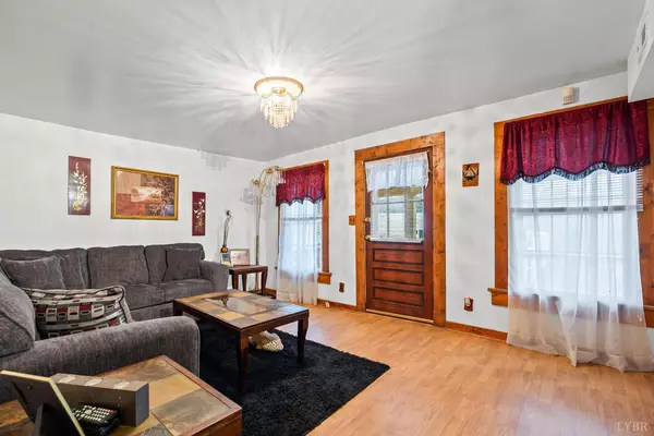 Shipman, VA 22971,26 Braddock LN