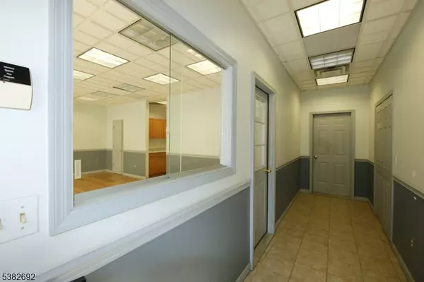 Linden City, NJ 07036,30 W Price St