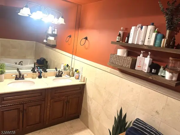 Newark City, NJ 07105,411-419 Chestnut St #2D