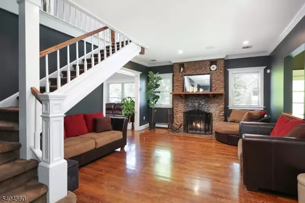 Scotch Plains Twp., NJ 07076,2 Dutch Ln