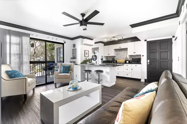 75-5863 KUAKINI HIGHWAY #221, Kailua-kona, HI 96740