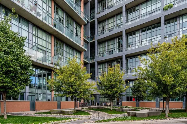 Toronto C01, ON M6K 1W8,5 Hanna AVE #Ph 3