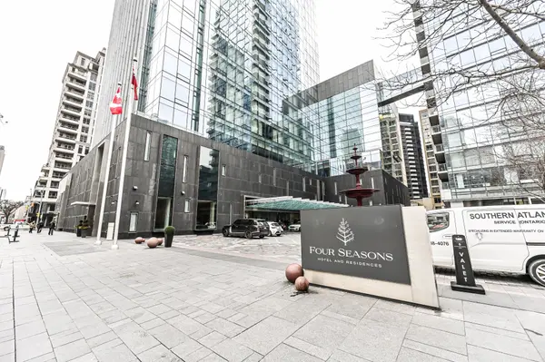 50 Yorkville AVE #3103, Toronto C02, ON M4W 0A4